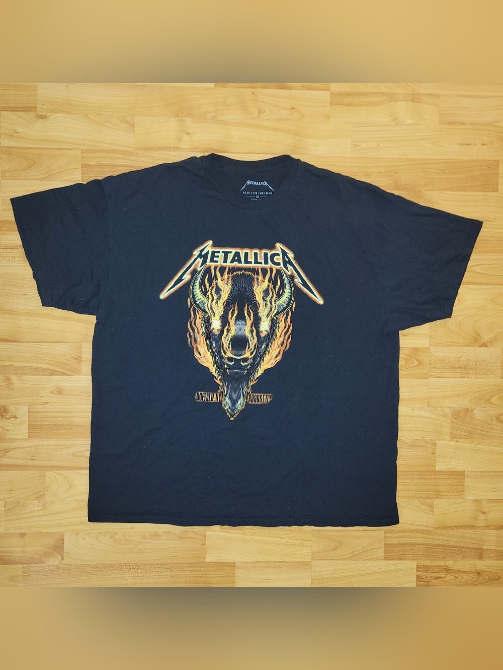 Metallica RARE Black Flaming Buffalo Graphic 2022 Concert Merch T-shirt, 2XL